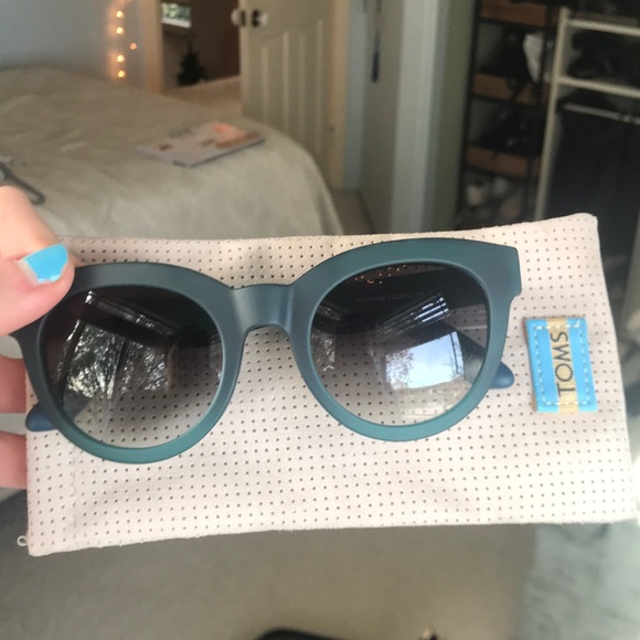 Toms Accessories - TOMS SUNGLASSES